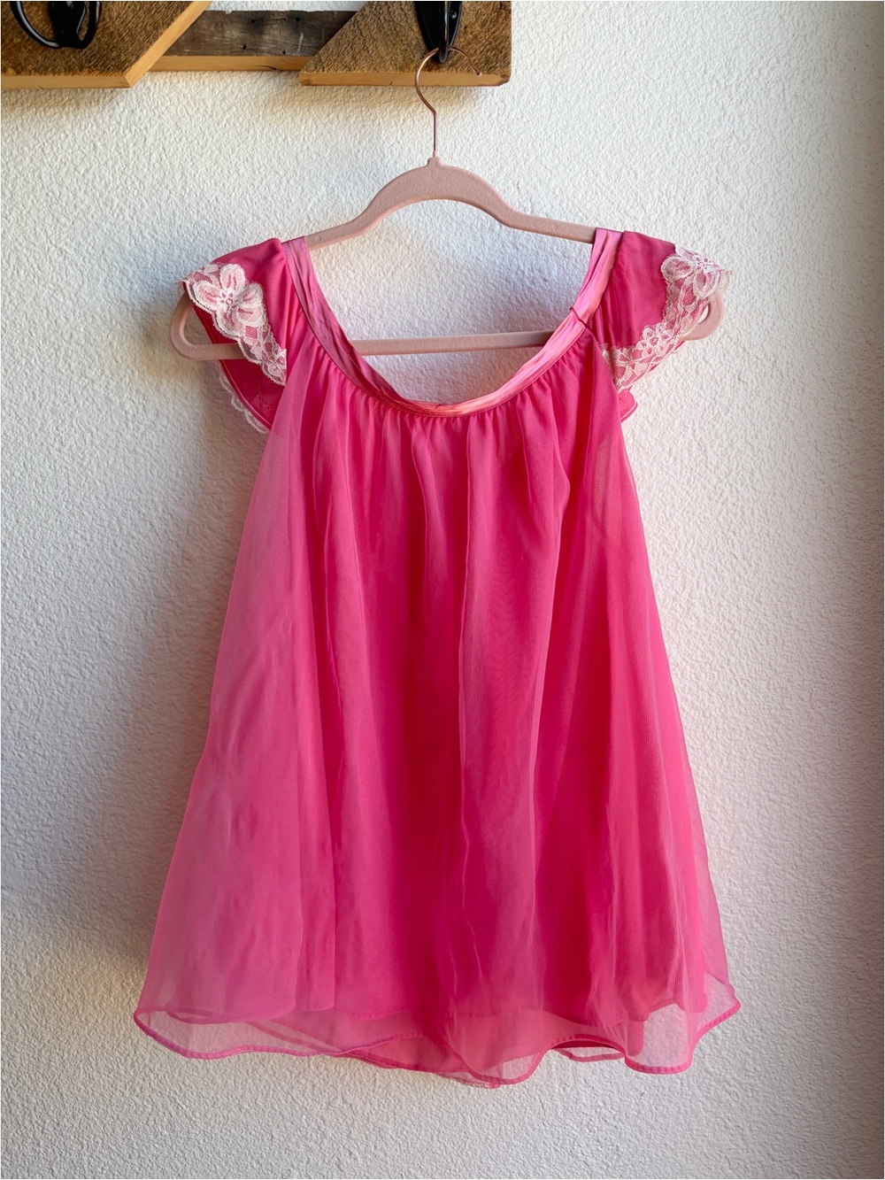 SOLD 60s Vintage Hot Pink Lace Trim Chiffon Babydoll Chemise Top Medium - Picture 7 of 7